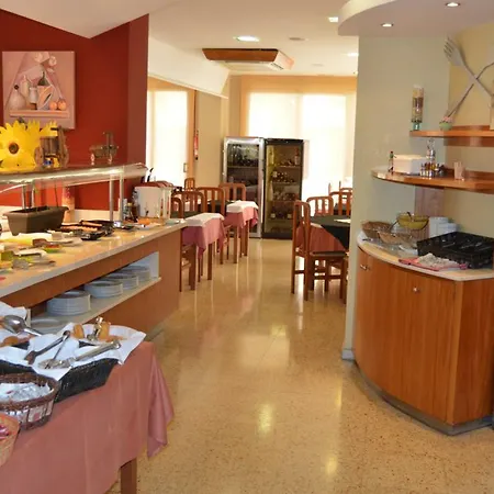 Acacias & Ξενοδοχείο 4*
