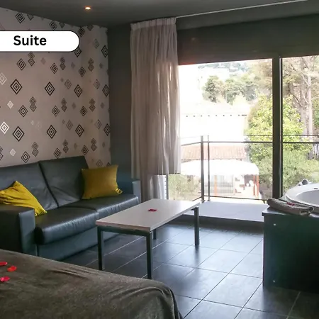 Ξενοδοχείο Acacias & 4*