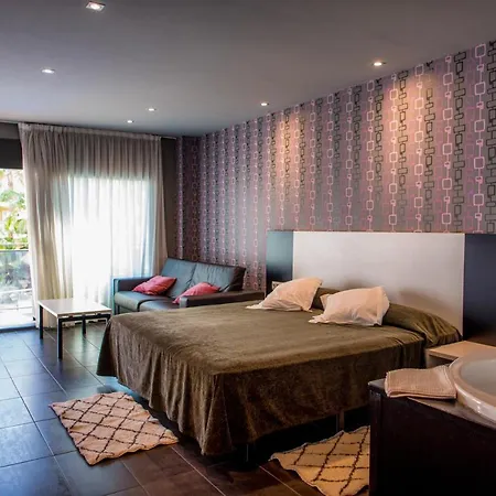 Hotel Acacias & Lloret de Mar