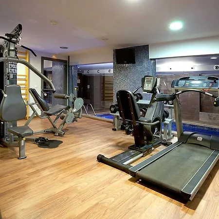 Hotel Acacias & 4*