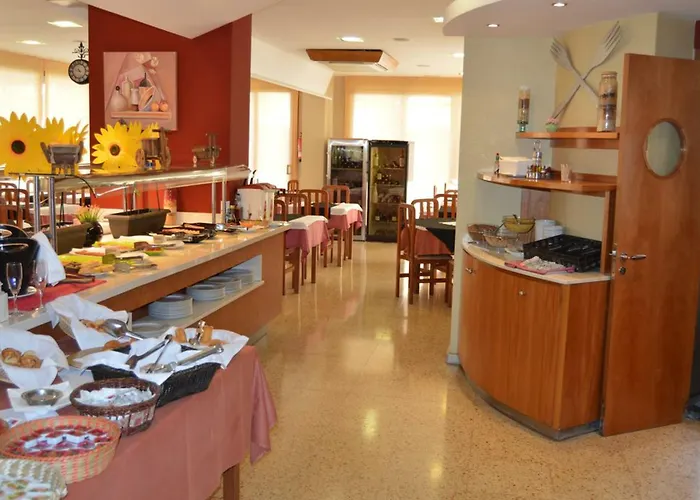 Acacias & Hotel 4*