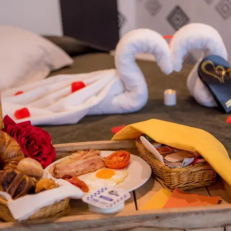 Hotel Acacias &